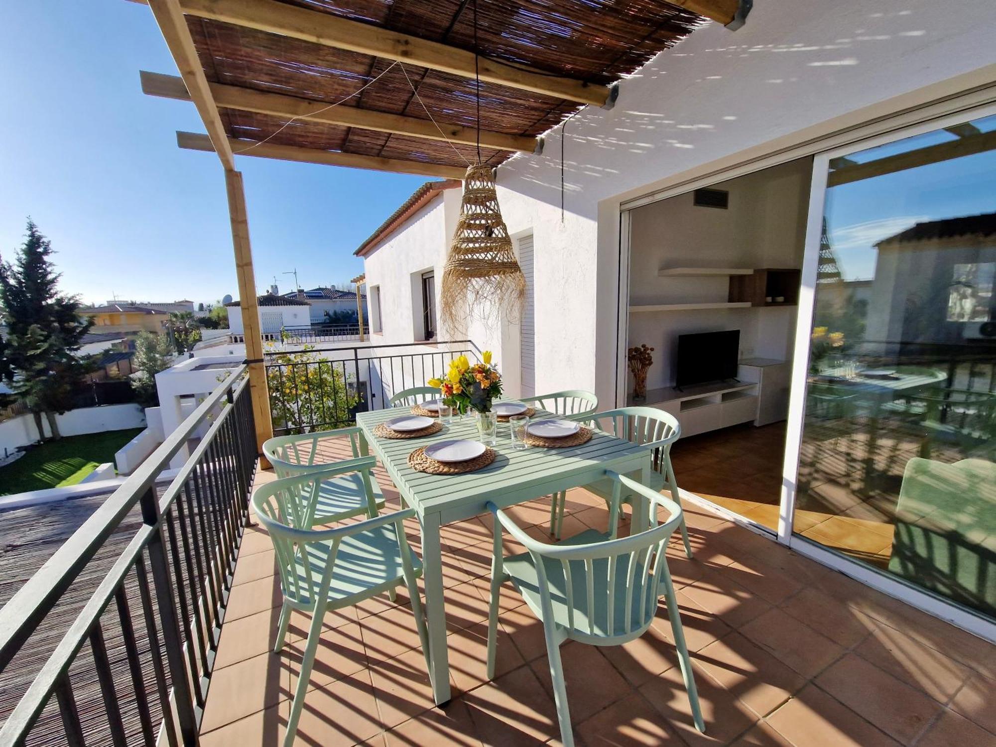 Gorgot P1 I Apartamento Con Terraza Y Piscina Comunitaria Cerca De La Playa Empuriabrava Exterior foto